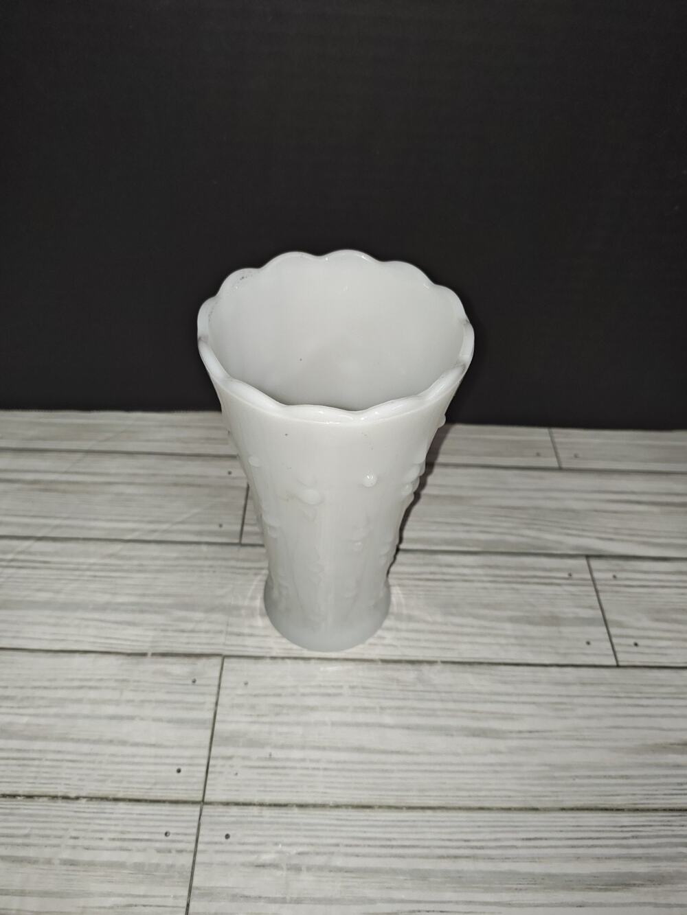 Vintage Anchor Hocking Teardrop and Pearl Scalloped Milk Glass Flower Vase 7"